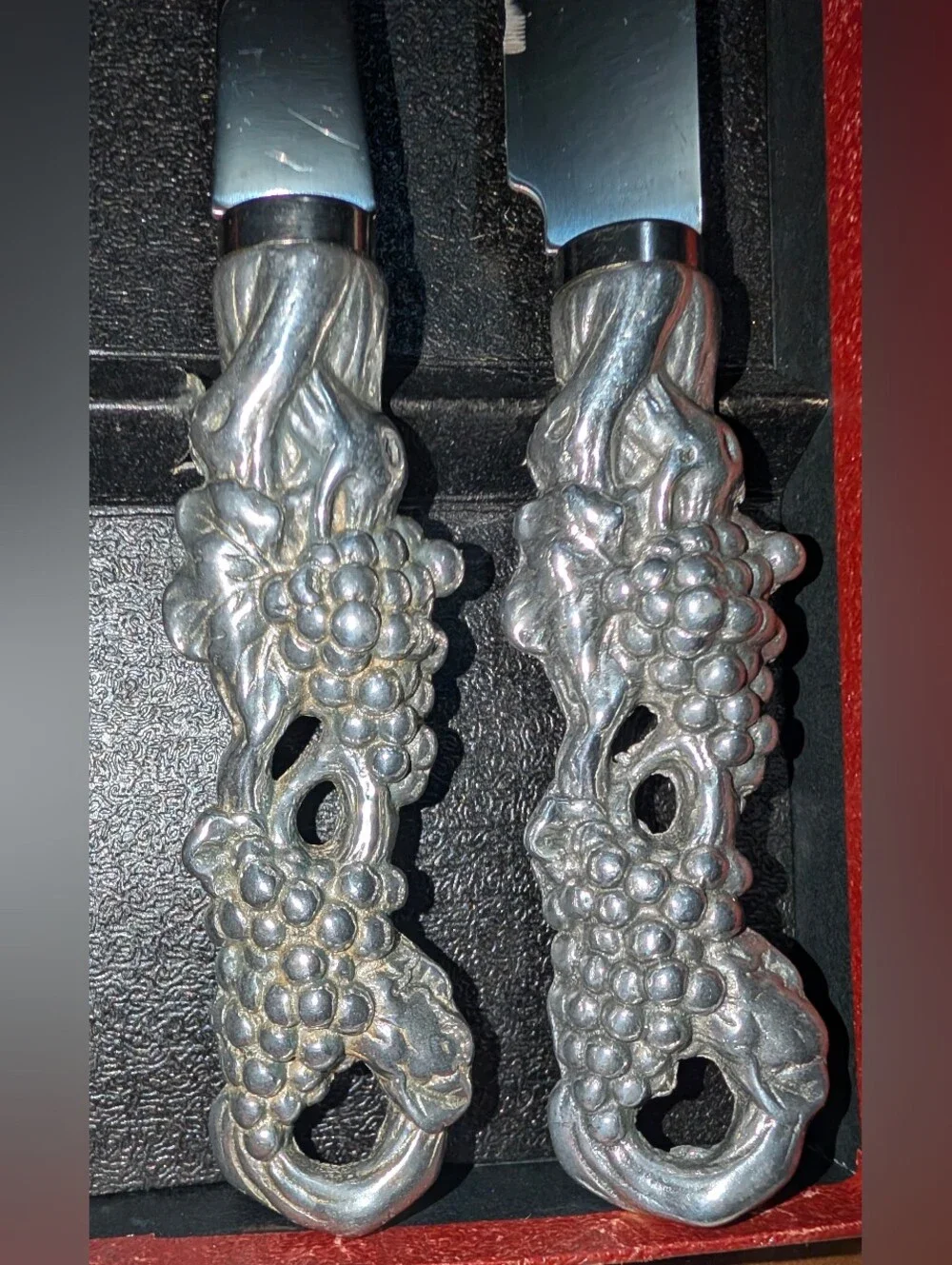 Vintage Arthur Court Grape Carving Set Knife & Fork Stainless